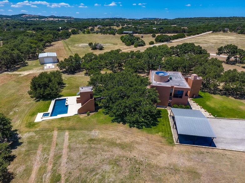 331 FM 474, Boerne, TX à vendre - Photo du bâtiment - Image 1 de 1