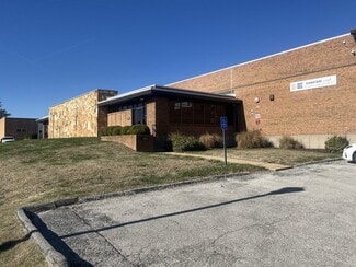 Plus de détails pour 1419-1423 Strassner Dr, Brentwood, MO - Industriel à louer