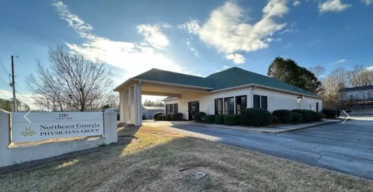 5281 Cleveland Hwy, Clermont, GA à vendre - Photo du bâtiment - Image 2 de 11