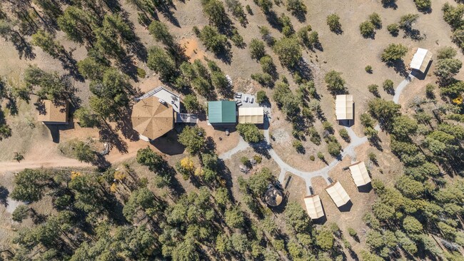 Plus de détails pour 247 Pinewood Rd, Florissant, CO - Spécialité à vendre