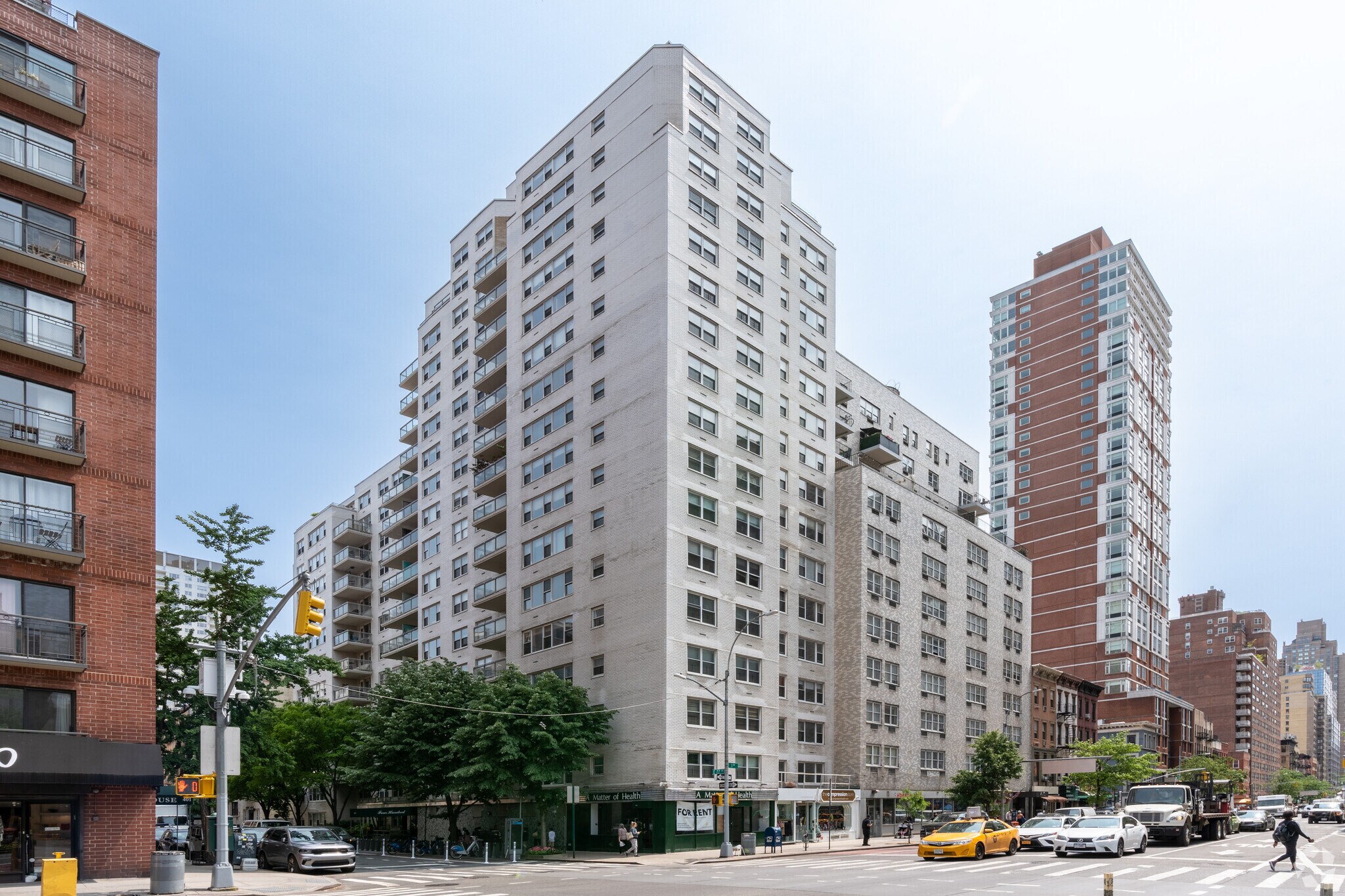 400-412 E 77th St, New York, NY à louer Photo principale- Image 1 de 10
