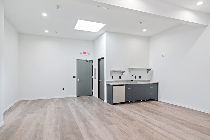 1441 Stevenson St, San Francisco, CA for lease - Interior Photo - Image 3 of 11