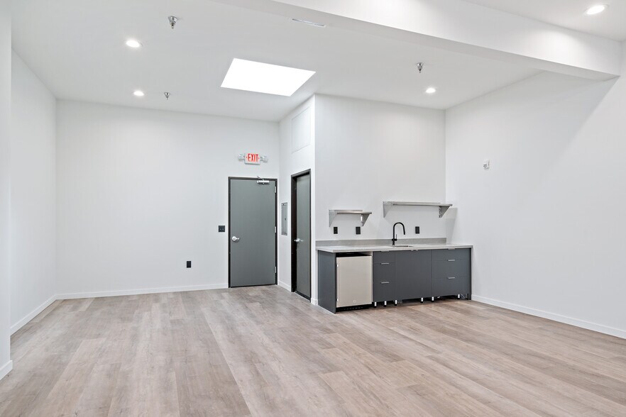 1441 Stevenson St, San Francisco, CA à louer - Photo intérieure - Image 3 de 11