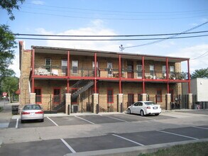 2220-2226 N Central Ave, Saint Anthony, MN for lease Building Photo- Image 2 of 16
