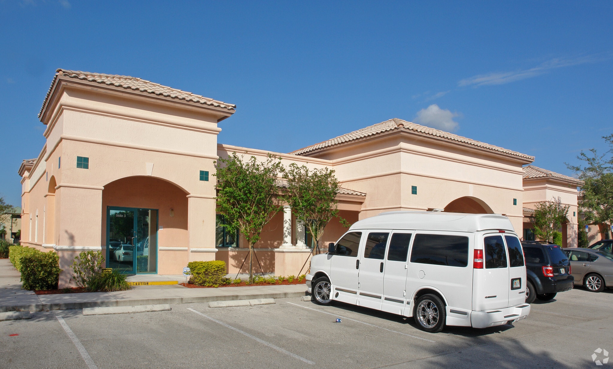 2233 N Commerce Pky, Weston, FL for lease Primary Photo- Image 1 of 28
