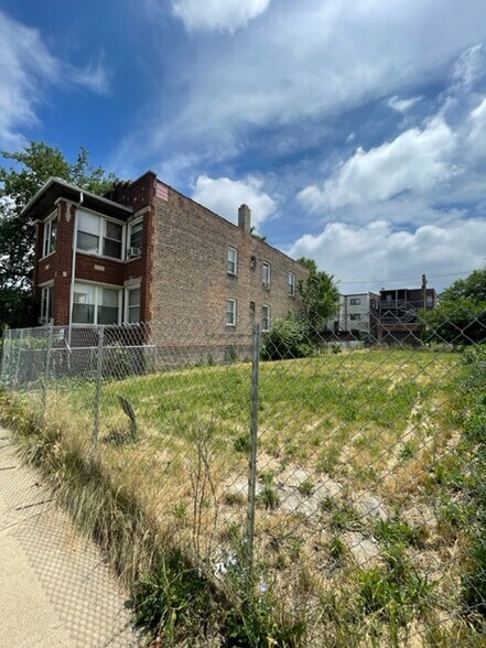 3917 Adams St, Chicago, IL à louer - Photo du bâtiment - Image 2 de 2