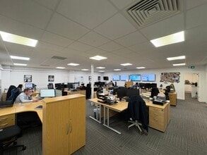 Hoyle Rd, Calverton for lease Interior Photo- Image 1 of 5