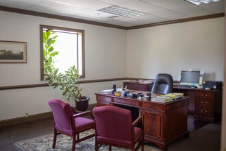 148 W State St, Kennett Square, PA for lease Interior Photo- Image 1 of 4