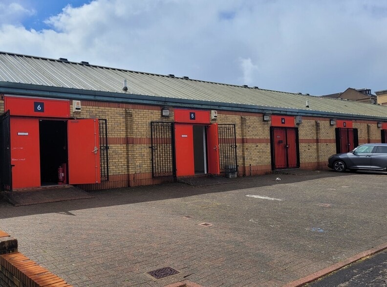 106 Barloch St, Glasgow for lease - Building Photo - Image 1 of 3