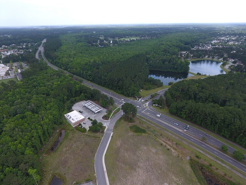 Buckwalter Pkwy & Lake Point Dr, Bluffton, SC à vendre - Aérien - Image 3 de 3