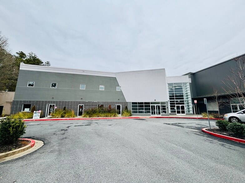 2600 Prado Ln, Marietta, GA for lease - Primary Photo - Image 1 of 8