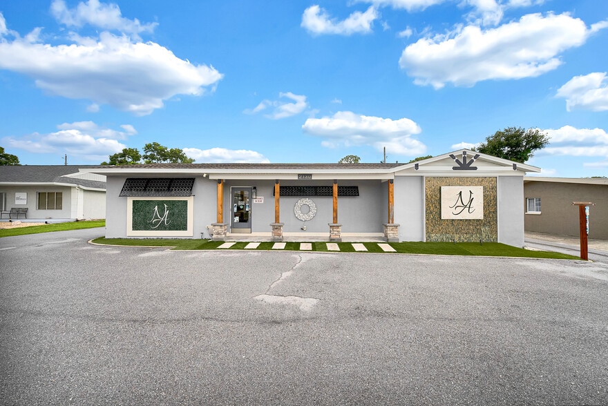 2130 W Bay Dr, Largo, FL for sale - Building Photo - Image 1 of 21