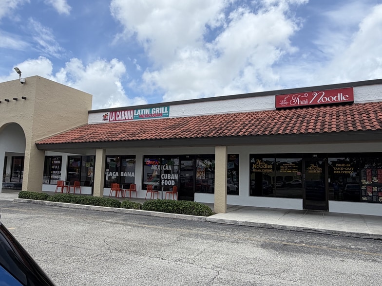 2669 Forest Hill Blvd, Palm Springs, FL for lease - Primary Photo - Image 1 of 3