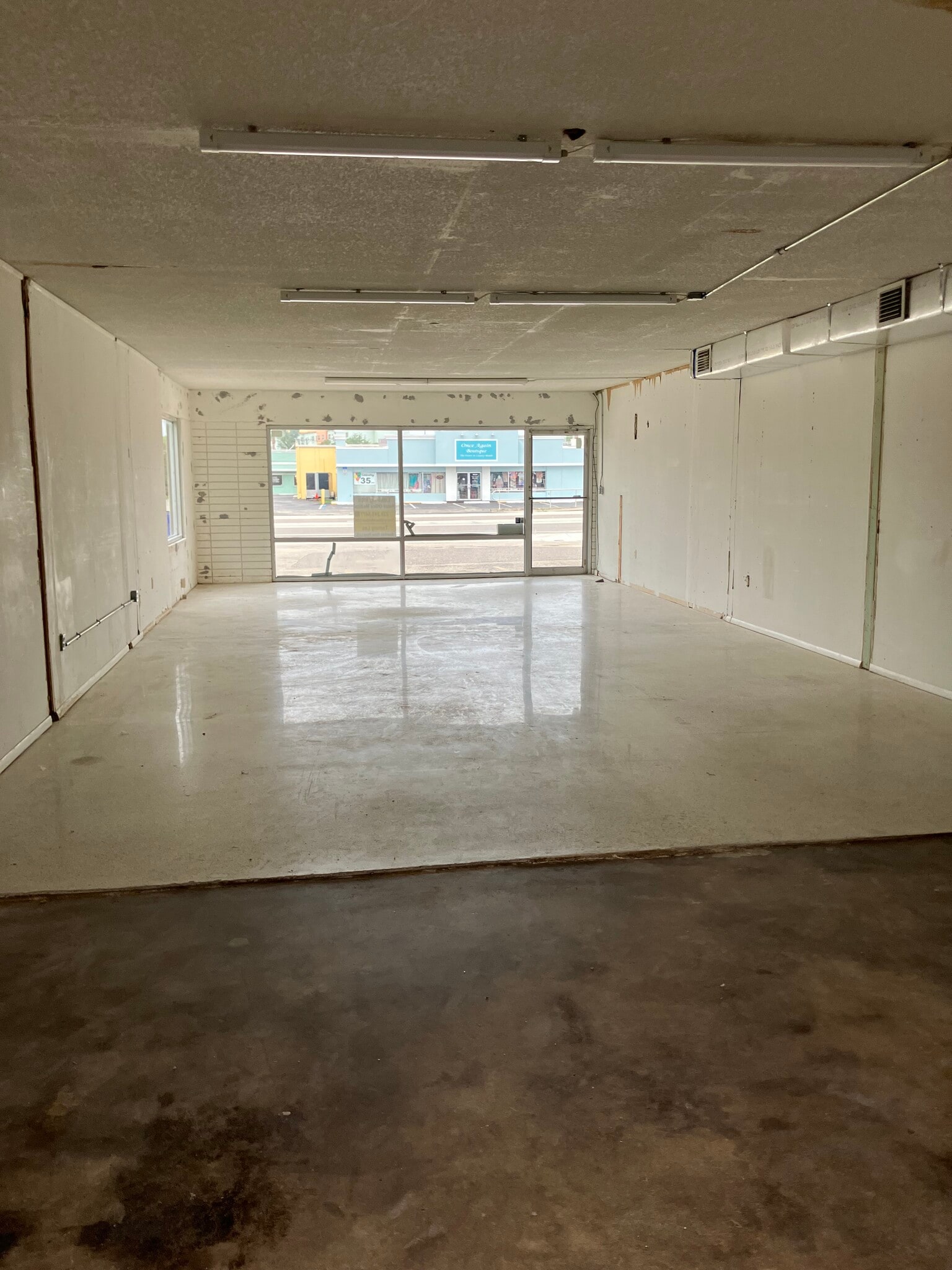 12710 Mcgregor Blvd, Fort Myers, FL for lease Interior Photo- Image 1 of 6
