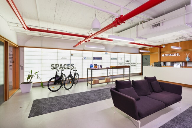 Plus de détails pour 31-00 47th Ave, Long Island City, NY - Coworking à louer