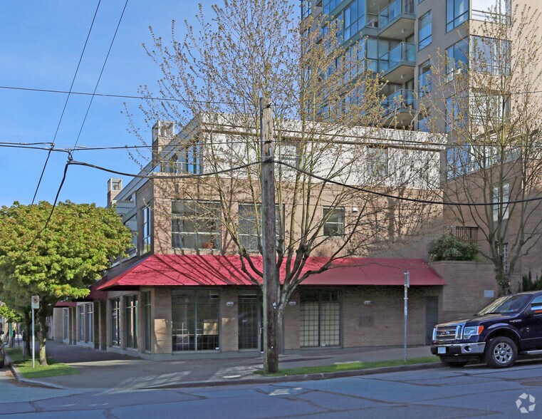 1672 6th Av W, Vancouver, BC for sale - Building Photo - Image 3 of 5