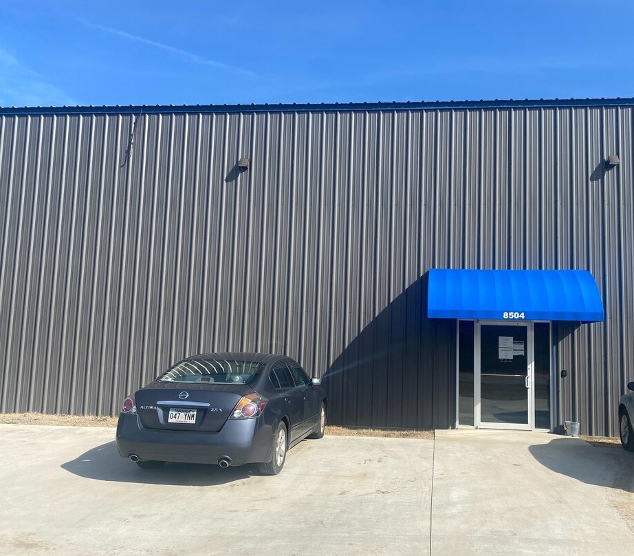 8504 Macarthur Dr, North Little Rock, AR à vendre Photo principale- Image 1 de 45