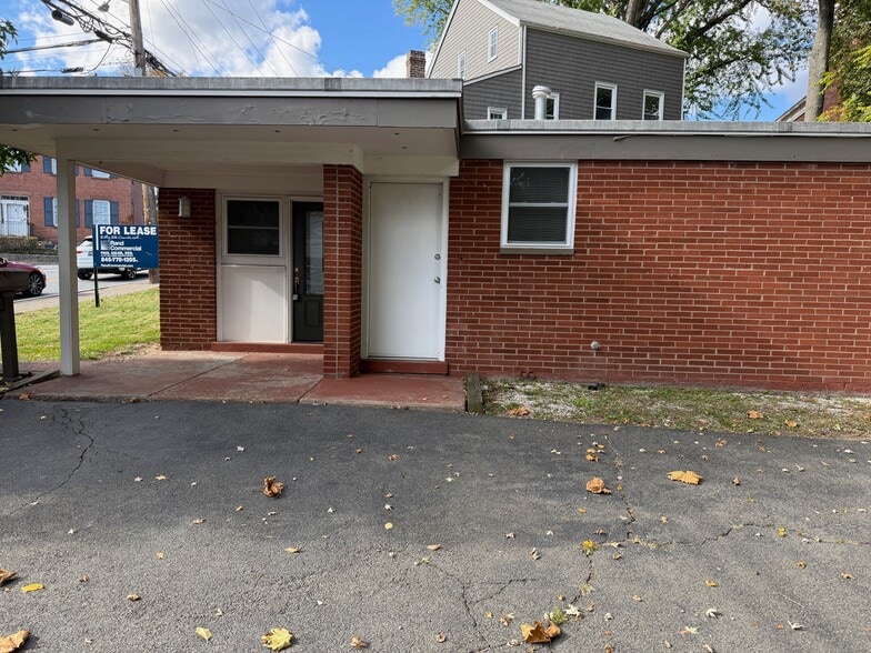 124 Washington St, Tappan, NY for lease - Building Photo - Image 2 of 13