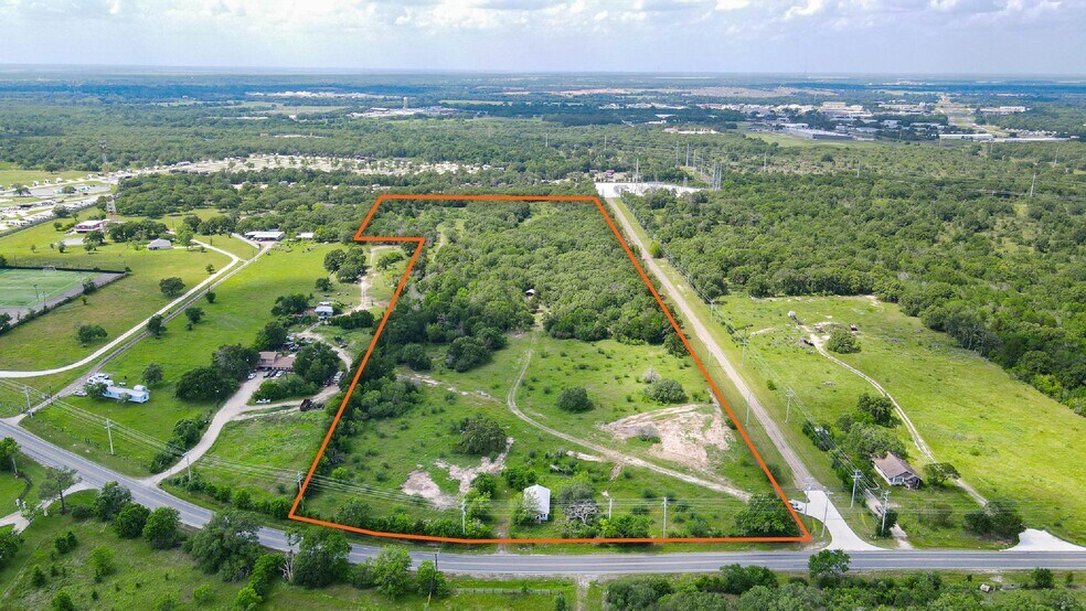 4296 Leonard Rd, Bryan, TX à vendre - Photo du bâtiment - Image 3 de 9