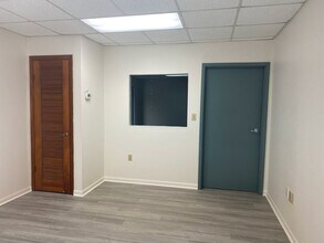 6901-6989 NW 82nd Ave, Miami, FL for lease Interior Photo- Image 2 of 15