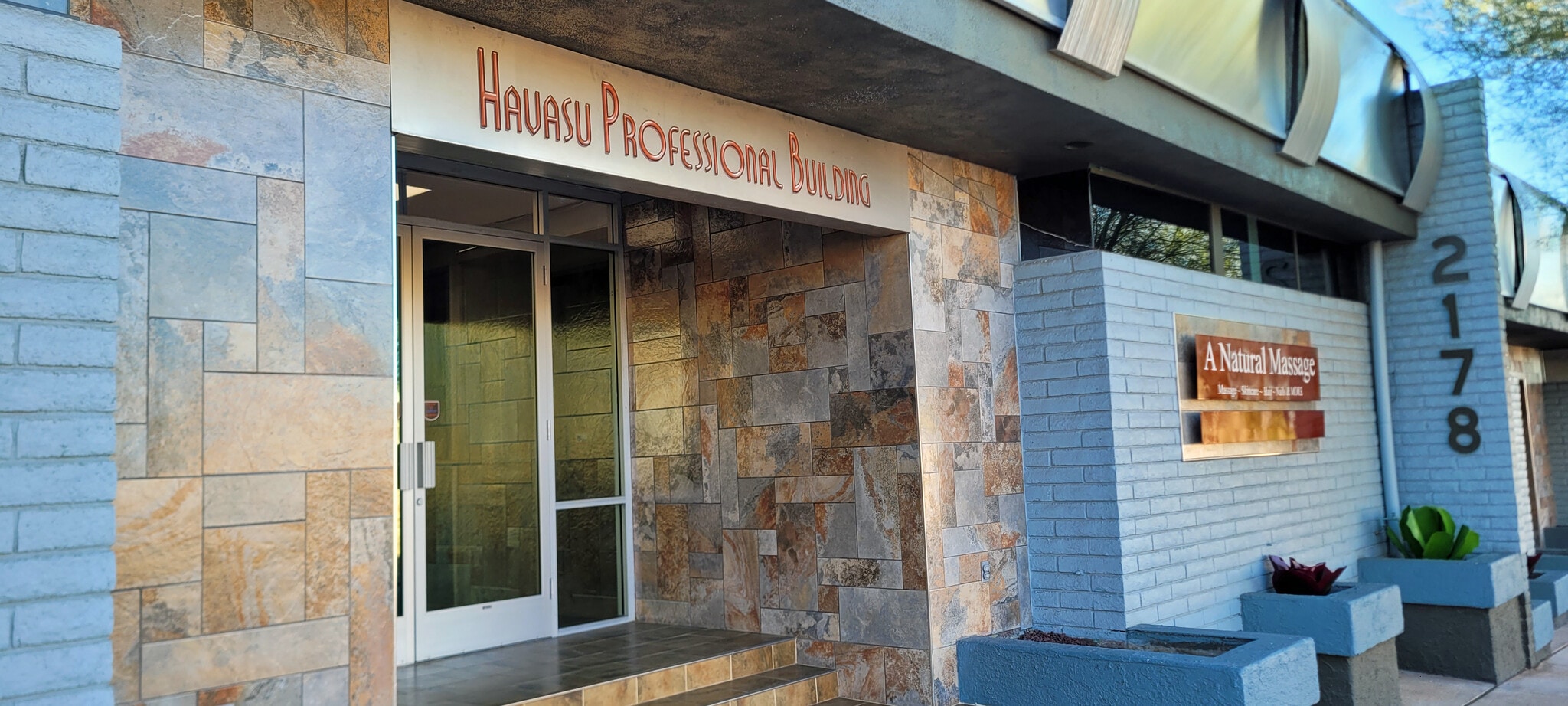 2178 McCulloch Blvd N, Lake Havasu City, AZ for lease Primary Photo- Image 1 of 8