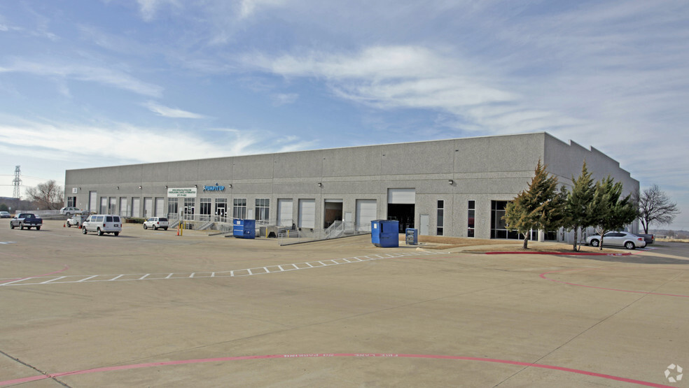 1120 Eden Rd, Arlington, TX for lease - Primary Photo - Image 1 of 6