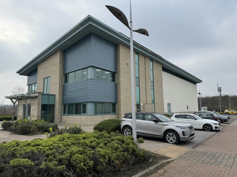 Peel Ave, Wakefield for lease - Building Photo - Image 1 of 3