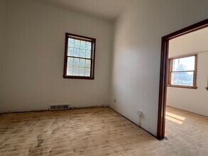 510 S 1st Ave, Sioux Falls, SD for lease Interior Photo- Image 1 of 6