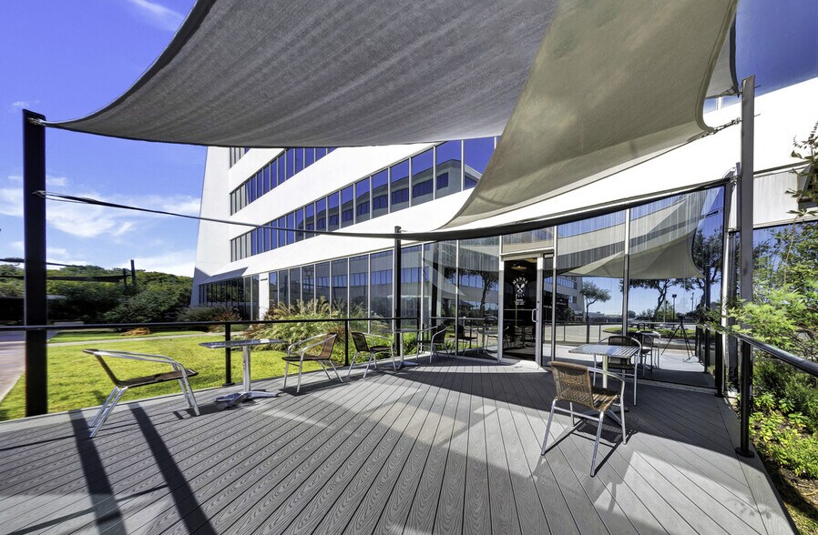 8866 Gulf Fwy, Houston, TX à louer - Photo du bâtiment - Image 2 de 11