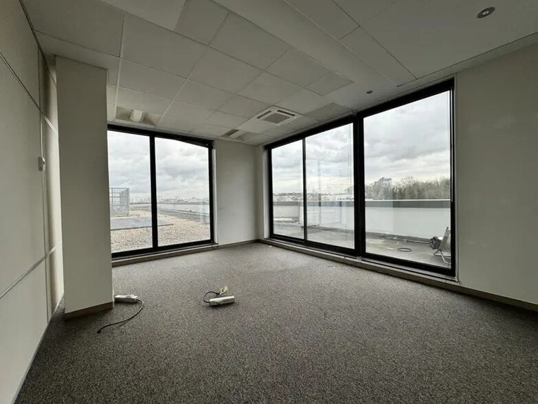 Bureau dans Rosny-sous-Bois à louer - Photo intérieure - Image 3 de 19