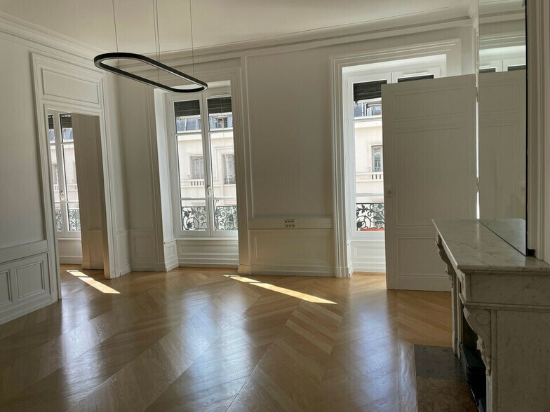 Bureau dans Lyon à louer - Photo intérieure - Image 3 de 11