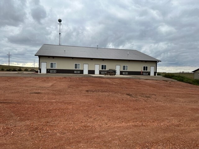 13603 38th St SW, Belfield, ND à louer - Photo du bâtiment - Image 2 de 126