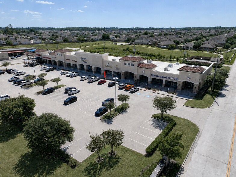 25201 Kuykendahl, Tomball, TX à louer - Photo du bâtiment - Image 2 de 7