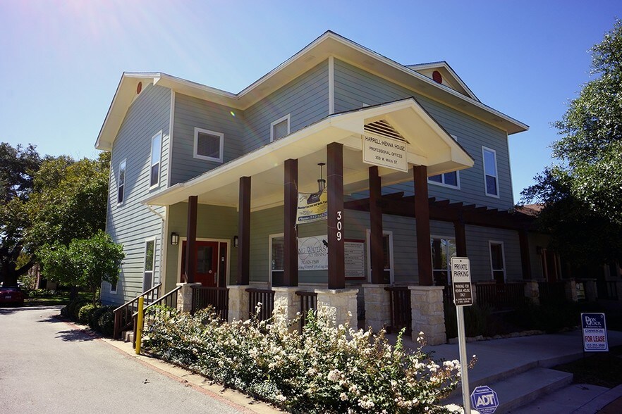 309 W Main St, Round Rock, TX à louer - Photo principale - Image 1 de 17