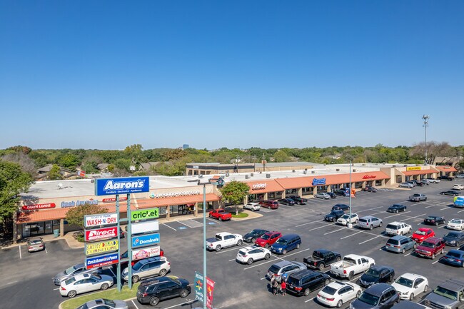 Plus de détails pour 9616 N Lamar Blvd, Austin, TX - Bureau/Commerce de détail, Commerce de détail à louer