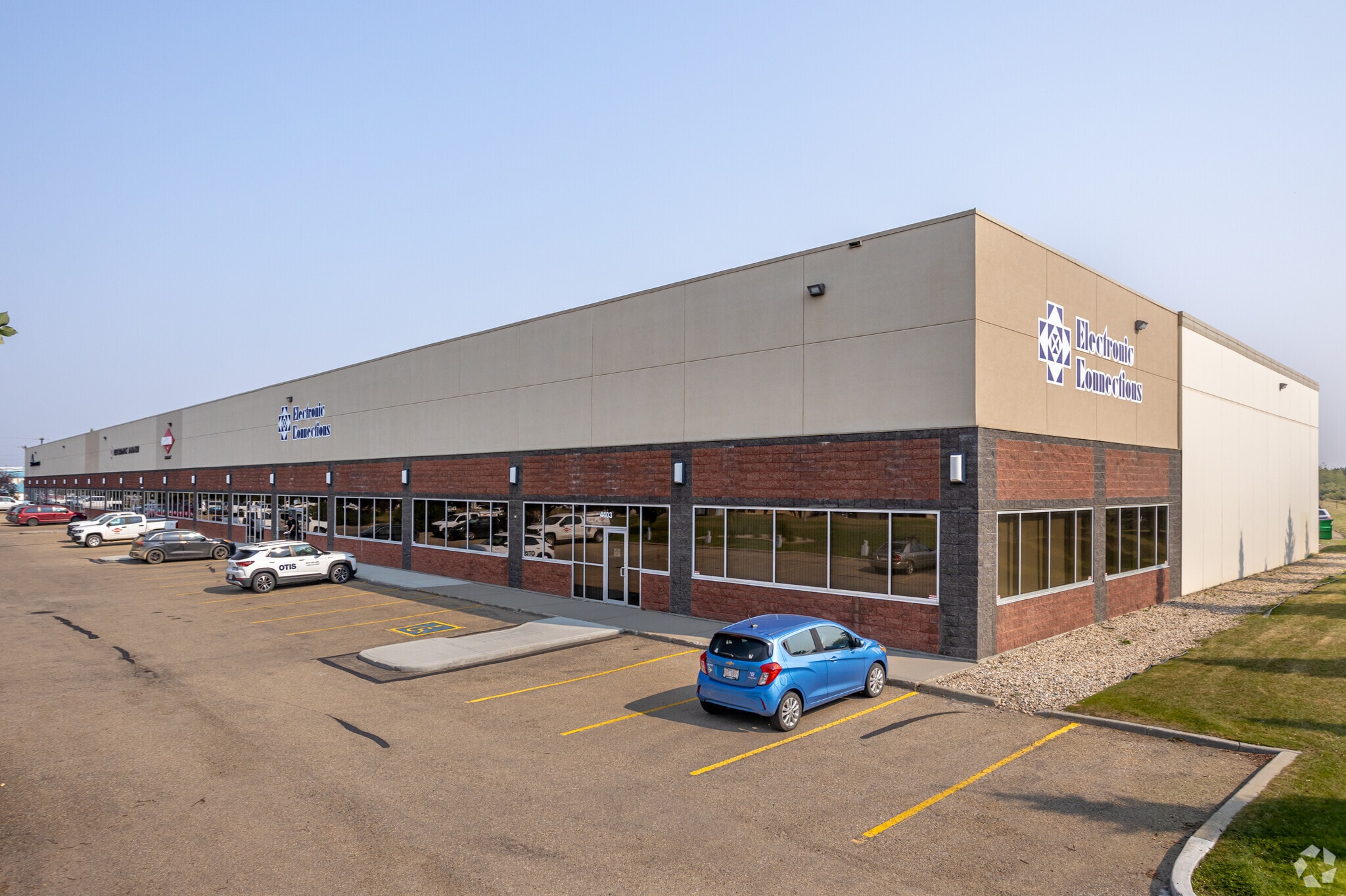 4403-4435 97th St NW, Edmonton, AB for sale Primary Photo- Image 1 of 1