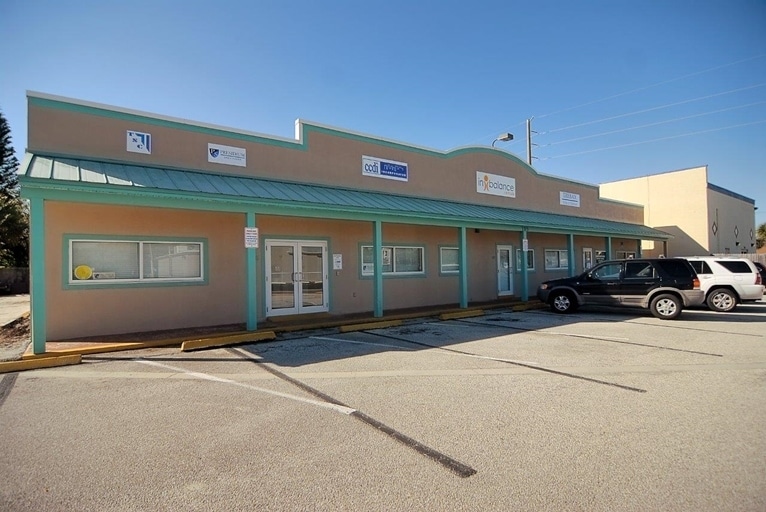105-111 Cleveland Ave, Cocoa Beach, FL for sale Building Photo- Image 1 of 10