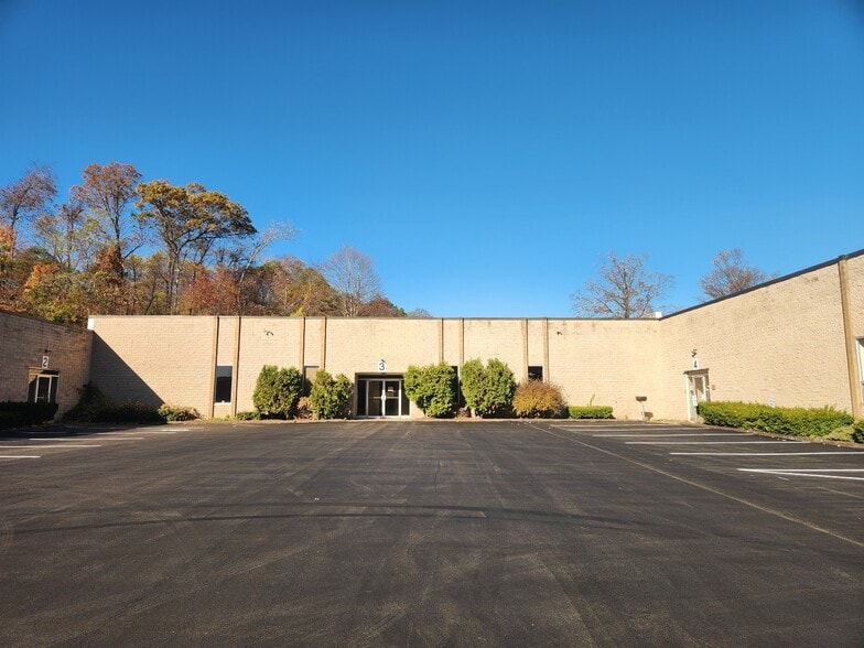925 Sherman Ave, Hamden, CT for lease - Building Photo - Image 3 of 28