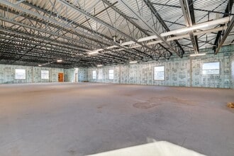 5431 E State Road 44, Wildwood, FL à louer Photo intérieure- Image 1 de 11