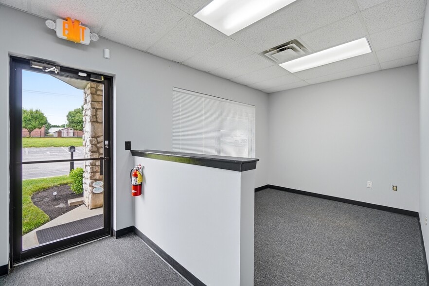 34-38 N Pioneer Blvd, Springboro, OH for sale - Interior Photo - Image 3 of 8