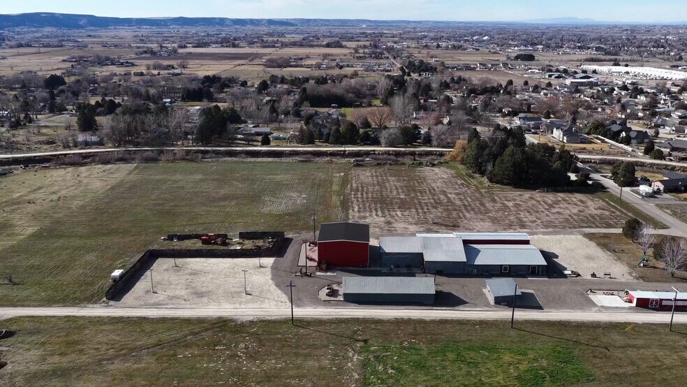 2731 Cherry Ln, Emmett, ID à vendre - Vidéo sur l’inscription commerciale - Image 2 de 27