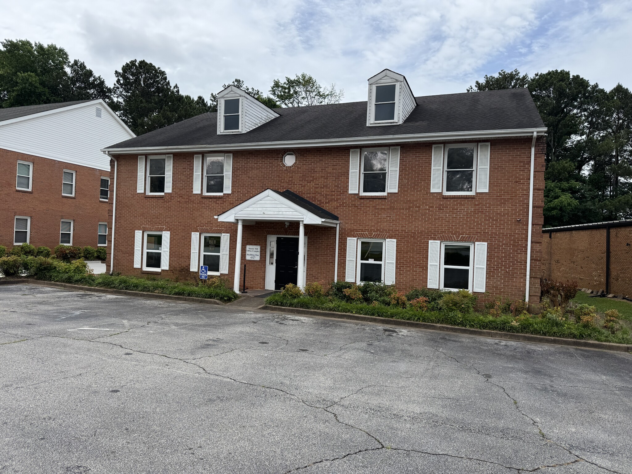4327 Mundy Mill Rd, Oakwood, GA for sale Building Photo- Image 1 of 26
