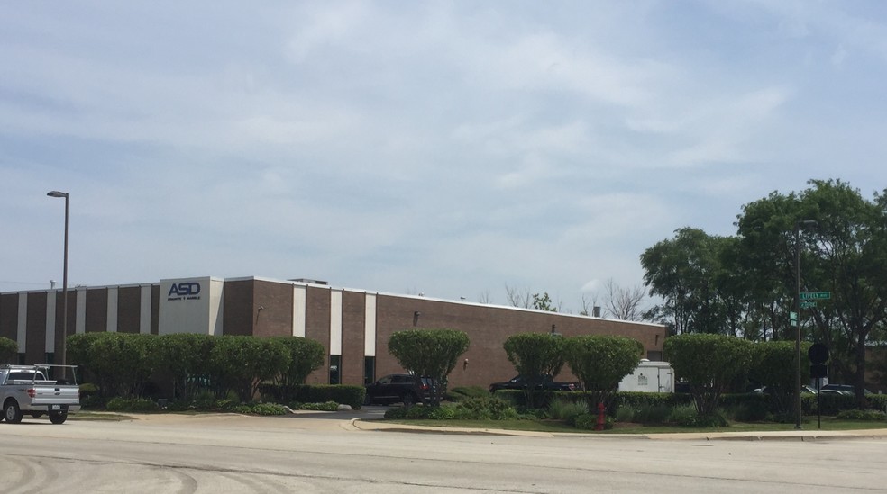 1775 Lively Blvd, Elk Grove Village, IL for lease - Building Photo - Image 3 of 8