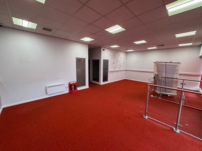 44 King St, Kilmarnock à louer - Photo du bâtiment - Image 3 de 12