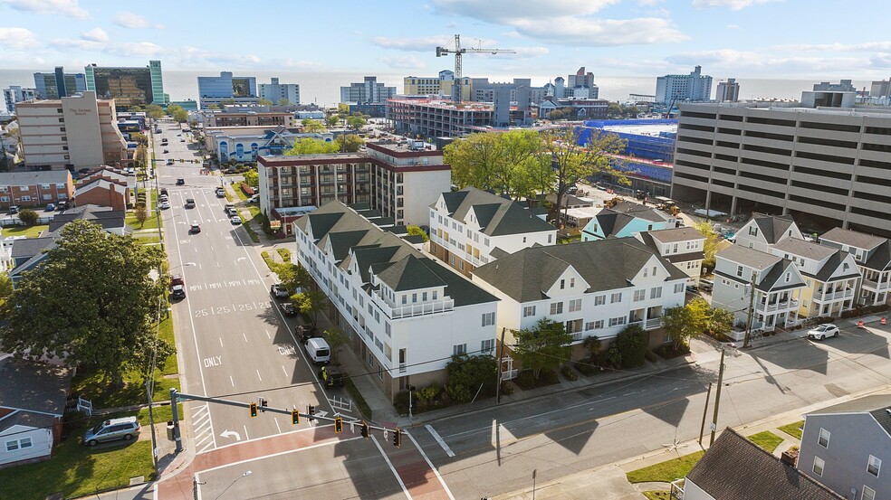 2007 Baltic Ave, Virginia Beach, VA à vendre - Photo principale - Image 1 de 50