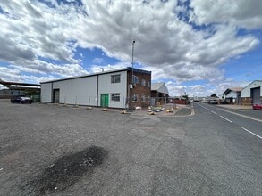 Oldbury Rd, West Bromwich for lease Building Photo- Image 2 of 3