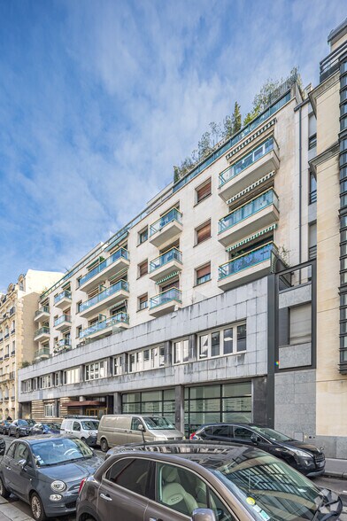 12 Rue Vernier, Paris for lease - Building Photo - Image 2 of 3