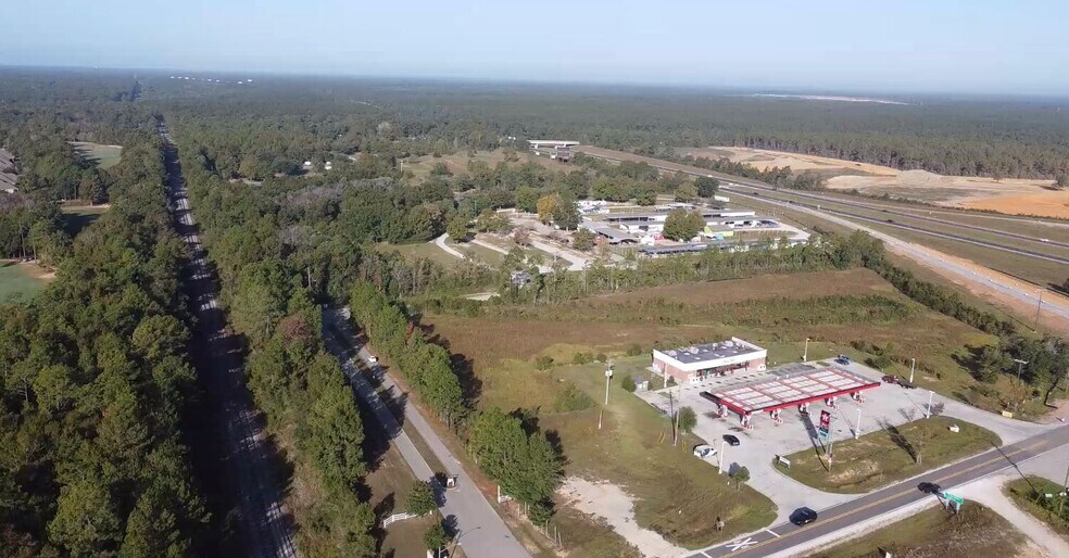 8095 Menge Ave, Pass Christian, MS à vendre - Photo du bâtiment - Image 2 de 3