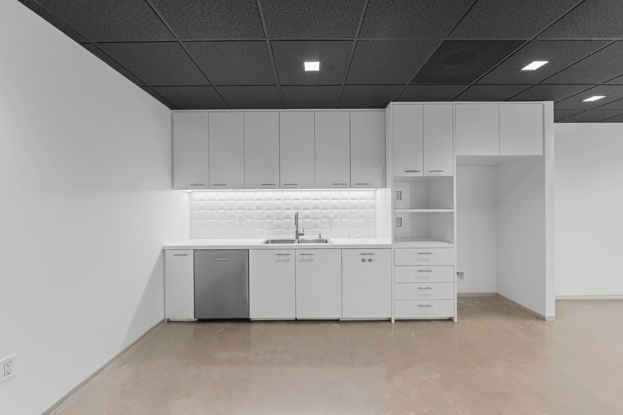 2 Ada, Irvine, CA for lease Interior Photo- Image 1 of 7