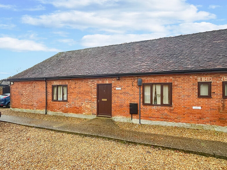 Clare Park, Farnham for lease - Building Photo - Image 1 of 9